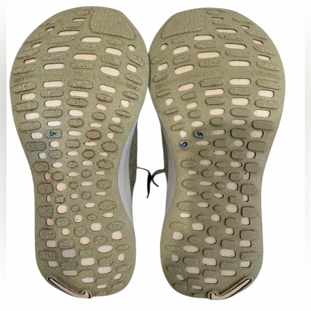 Nike performance comfort